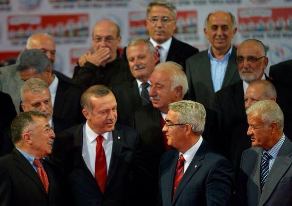 Eski takim arkadaslarini unutmayan Cumhurbaskani adayimiz RTE