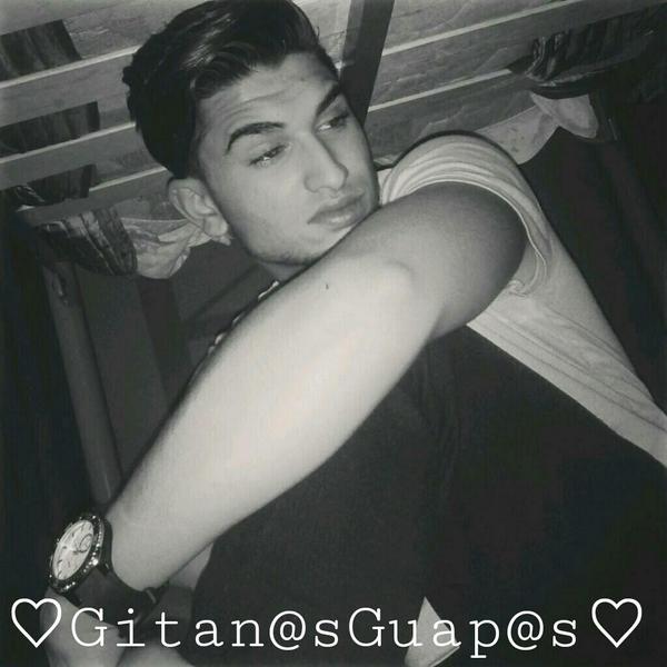 Gitanoliberal's tweet photo. @jmgolfo09 Un Extremeño guapisimo http://t.co/2uJcHcGsXn