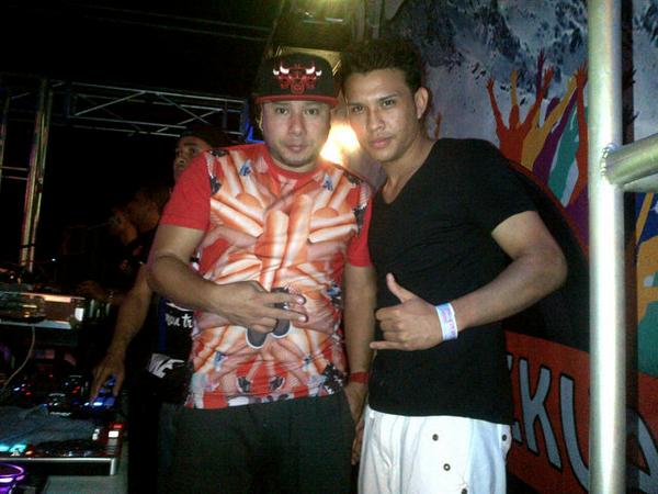 DjAlvaro18's tweet photo. Exelente! Presentacion De @LaSectaCrew En Aparkelecua #PatronalesDeSantiago. Respect.. @SelectaCatboy @DjRudyPanama http://t.co/nru3V0fHhr