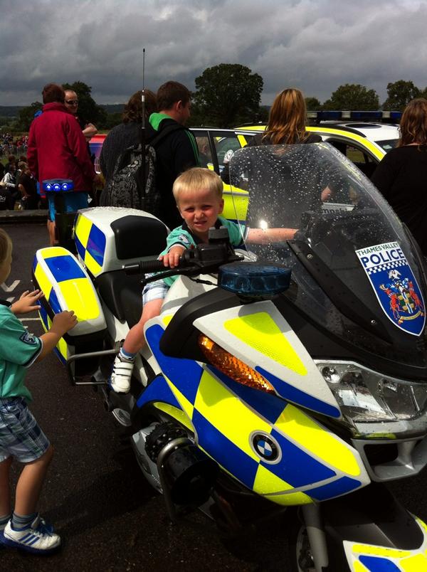 Jason_csh's tweet photo. @ThamesVP 2 new recruits at the #TVPopenday http://t.co/buXHLqNxtx