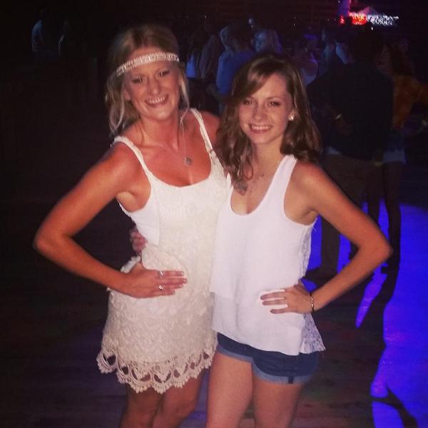 sweetheart__014's tweet photo. Maddison and I 😊 http://t.co/8glEtNQNpX