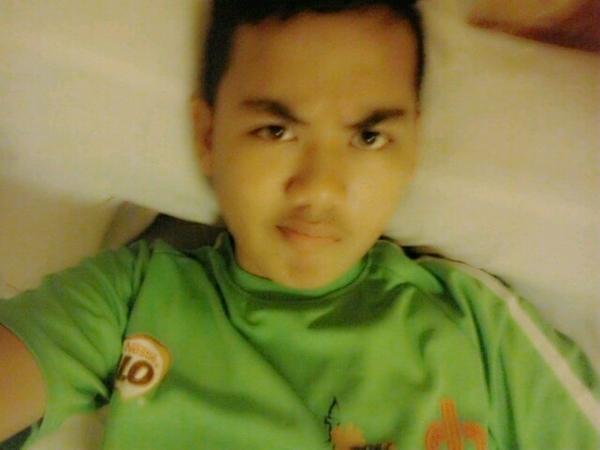 Kiwkiw, cowo;p"<a href="/Andyrzky/">ravennn</a>: Udah lamaa:') tapi naturall:D "