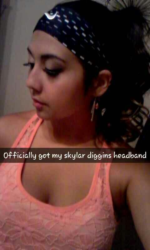 Happy birthday to my idol    cant wait to play ball with my new skylar diggins nike headband  