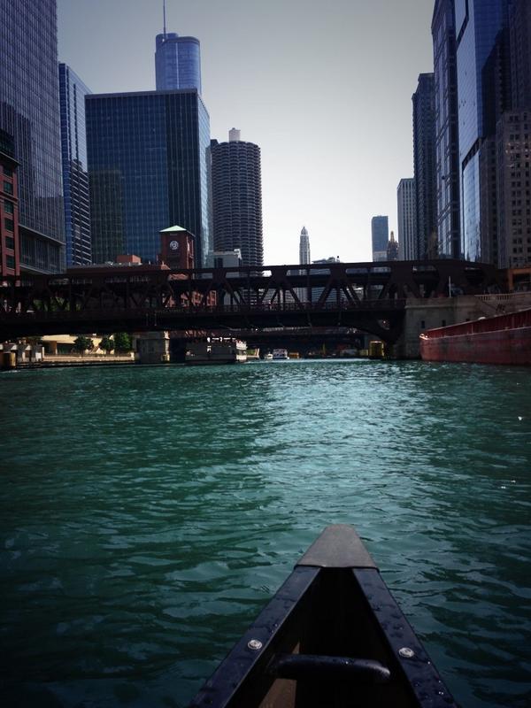 khajmoney's tweet photo. Racing to the @Leinenkugels #FriendlyFloat #nomenleftbehind #summertimechi http://t.co/YQ5ZkScPF9