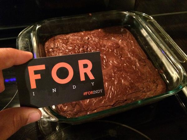 AmandaGrace's tweet photo. Baked some brownies for our new neighbors! #forindy http://t.co/bezYM3wkAm