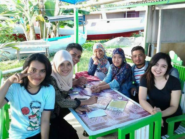 Dilpennn's tweet image. With my friends #3ipa2