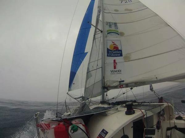 QuentinVlamynck's tweet image. Souvenir d&apos;un grain à 30noeuds dans la 1ère étape! #SAS2014 #mini650