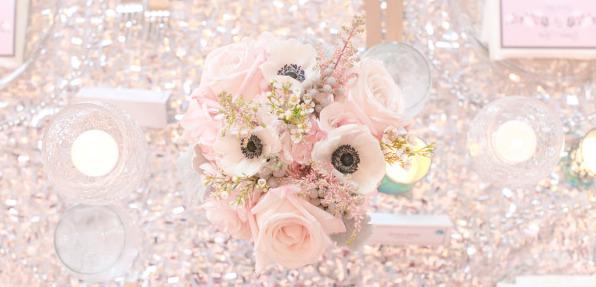 stylemepretty's tweet photo. Glitter, glitter and more glitter in this wedding by @amalieorrange: http://t.co/xDPFs5PiJy http://t.co/iZE0cdZZSH