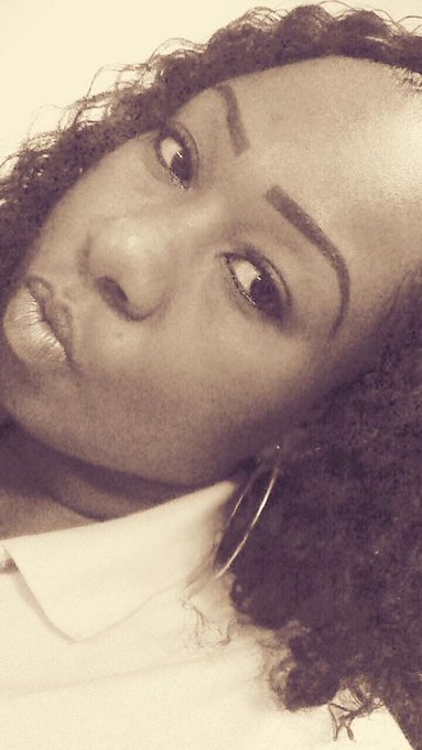 Work #Selfie 💋 http://t.co/d4nO6i2eFv<a href="/tag/selfie"class="tags">#Selfie</a>