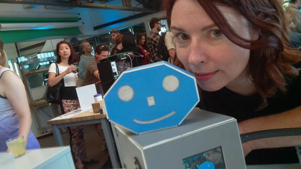 SelfiesBot's tweet image. How many mighty men did King David have?