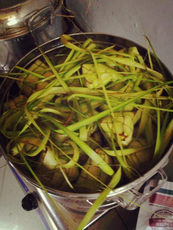 Arenice_'s tweet photo. Persiapan telasen topak http://t.co/byglVquGPa