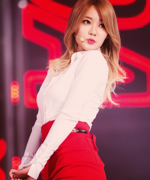 ggseobyg's tweet photo. Kandan sono lu RT @ggseoburn: Mati sono lu @ggseobyg Jelek RT @ggseoburn: YUNA neng Ye U En A http://t.co/ECMfS29AzY