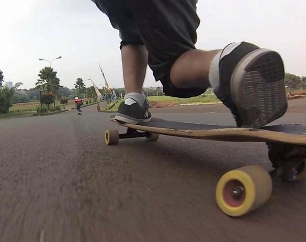 Check out out new video "Sweet Back" youtu.be/D5kxTSX0_ng | <a href="/alex_kaunang/">alexander kaunang</a> <a href="/paaprika/">Pika Kawilarang</a> <a href="/indako/">inda</a>