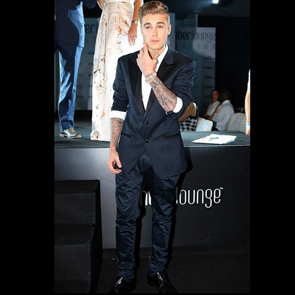 EmadanielEma's tweet photo. @justinbieber  jb so cool :) http://t.co/rcsQnXTDqg