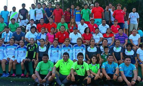 LupitaGuevara9's tweet image. Inauguracion #CopaPri #TULUM @betoborge @JLToledoM @DavidBalam @Armando_Angulo #Superevento #ExcelenteStaff