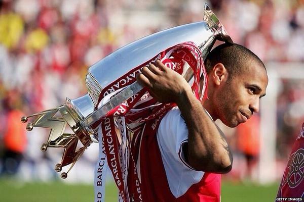 itz_fat1's tweet image. 15 years ago today, Arsenal signed the King, Thierry Henry!