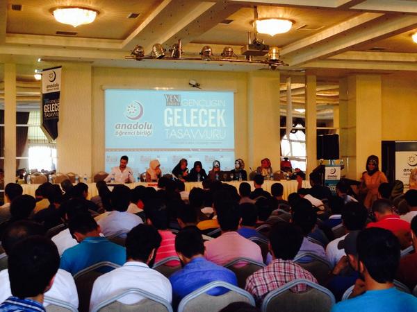 Anadolu Öğrenci Birliği, 'Yeni Gençliğin Gelecek Tasavvuru' konferansında buluştu. #anadoluöğrencibirliğikampta