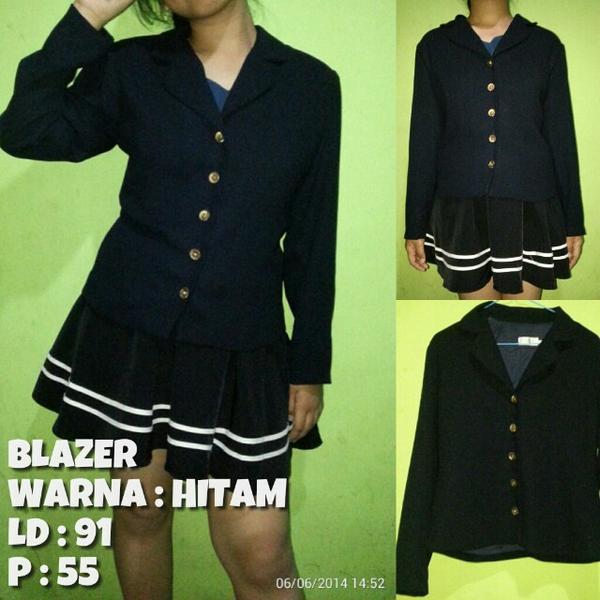 blinkystuff's tweet image. Blazer hitam buy 3 only 50k #barter #sell #garagesale