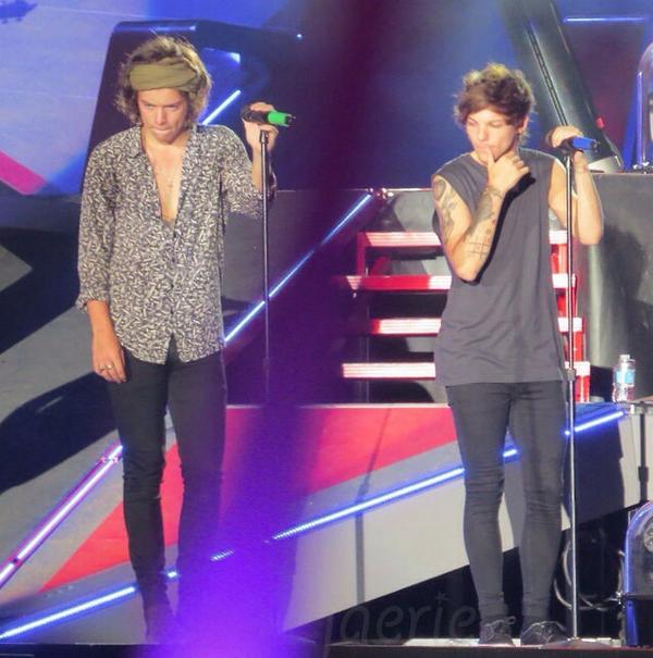 UpdatesSPIG's tweet image. Louis, Niall, Liam &amp;amp; Harry en Toronto -Mar