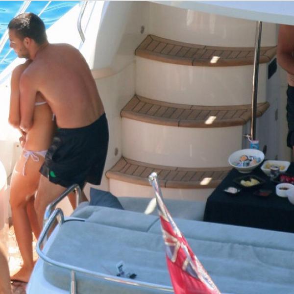 Direction115One's tweet image. Liam on a yacht