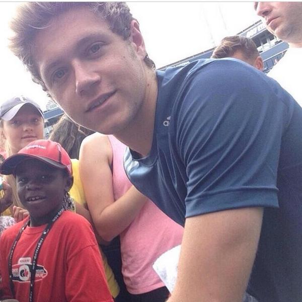 Direction115One's tweet image. Niall in Toronto today 😊