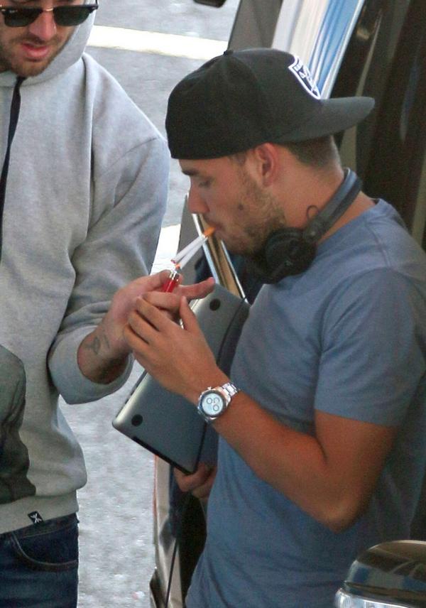 Fakeldeas's tweet image. That just made liam payne a thousand times hotter tbfh