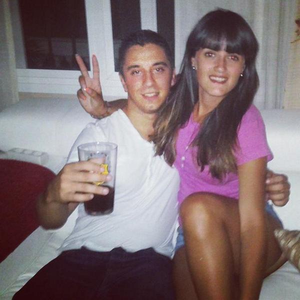 MacarenaF19's tweet photo. Mas fotos de sabado con @pilign96 @rociorc97 y estos http://t.co/u0u5Pl9R3i