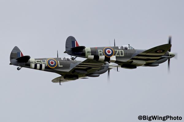 A pair of 'striped' Spitfires in formation #FlyingLegends #DDay70