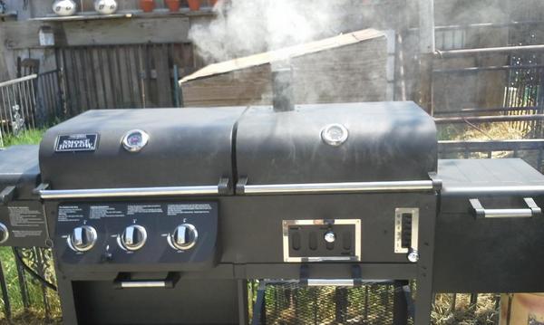 toddmartinusen's tweet photo. In honor of my dad first cook on my new grill is a carmel apple pie. http://t.co/U3DQQWTuPy