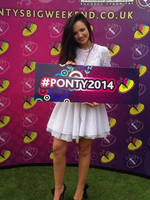 chloharibo98's tweet image. #ponty2014 #unionj #loveablerouges #damage #tich #sambailey #hollywoodending #roughcopy #theparades she's a beaut!xx