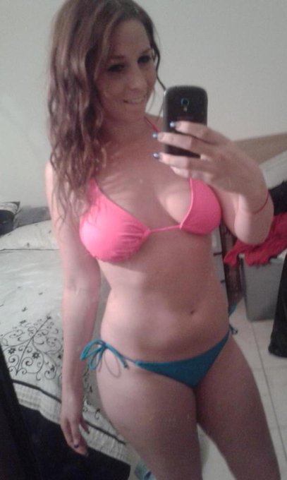 Poool day :) http://t.co/3tVbxE0BEs<a href="/tag/ass"class="tags"><span>#ass</span></a>