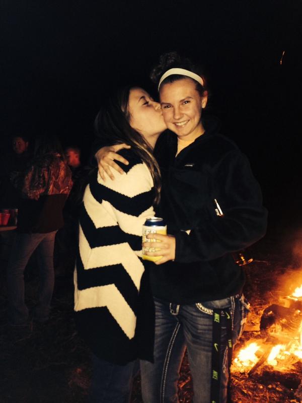 madi_darter02's tweet image. #sendback w cwell, bc I miss you dearly. @cauldwell12