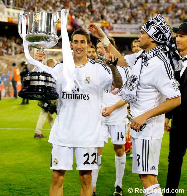DavidZaras's tweet photo. Please keep Angel Di Maria if he was not here we could never won the #CopaDelRey http://t.co/uUyBkfFWHj