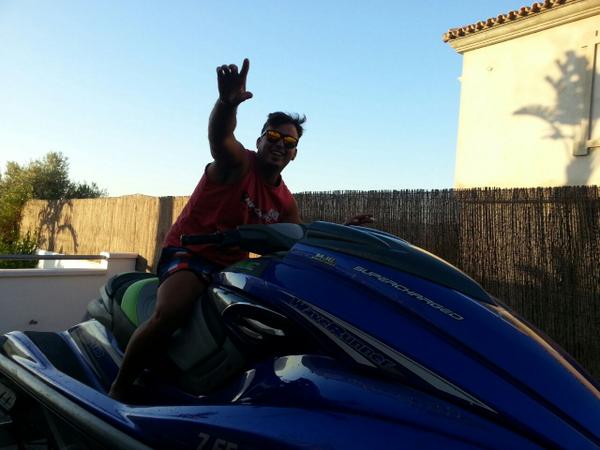mateovalero24's tweet photo. Da por finalizado un buen finde!! @MelissaGil92 proximamente mas y mejor!! :p jijiji http://t.co/nrN8WeEWtg