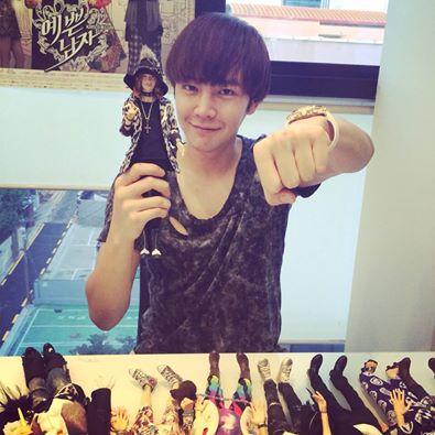 Jang Keun Suk "Collecte De Zikzin" 8/4
JKS Figure "Lets go to Hawaii"         HAPPY BIRTHDAY JKS!!! "Congratls!" 