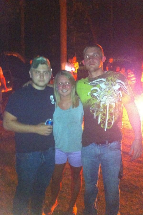 DevinWooton's tweet photo. Glad I got to see my bub @jbowen_20 before he heads back to the flatlands http://t.co/NVamg552IJ
