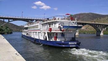 VenaLasArribes's tweet photo. El Ayuntamiento de La Fregeneda organiza el 19 de agosto un crucero por el Duero.
Más info.:http://t.co/qoalkaCtYi http://t.co/LtFdC4r2Wz