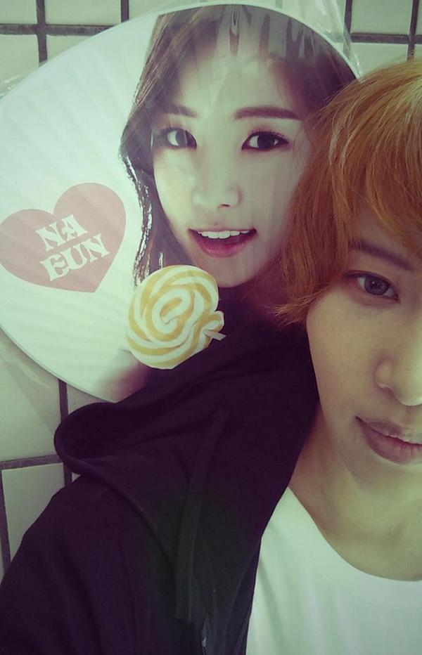 TaeunWGM's tweet photo. แฮงมิ น่ารัก ^^ #ชอบนาง แต่คงน้อยกว่าที่ @ribbon_polkadot ชอบนางนะ 555
#Naeun #Haengmi #ApinkJapanShowcase http://t.co/cGGhM86t7O