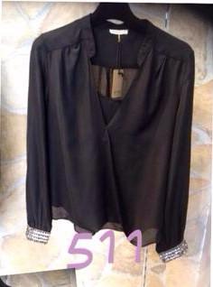 PetitsBijoux1's tweet photo. Blusa puño joya tallas s m l blanca o negra 18€ una preciosidad 😍 http://t.co/MHVzLDpSvr