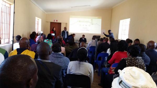 maggiev's tweet image. #edTechSummitSA  laptop give aways early in the morning jaribaaaa