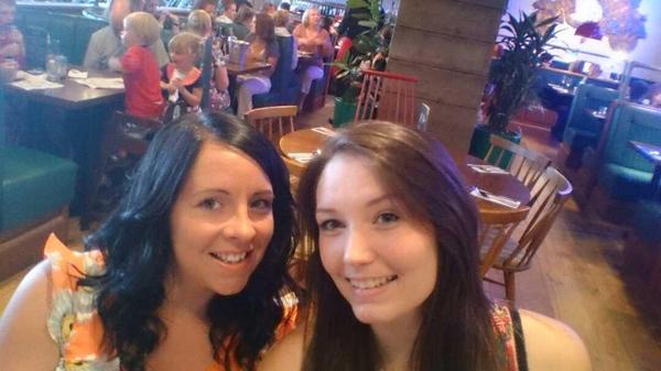 #besties #bellaitallia <a href="/Selfiepod/">Year of the Selfie Podcast</a>