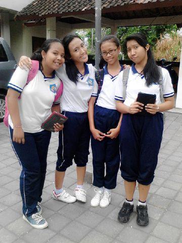 Always together ♥ <a href="/diva_gmy/">d i v a</a> <a href="/DwiyunitaIndah/">Indah DY</a> @c_ist06