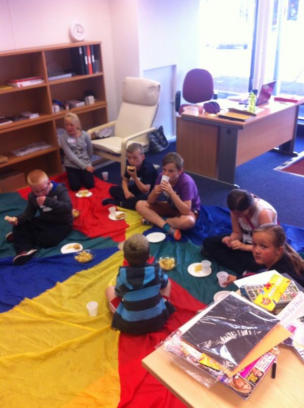 BlackpoolCarers's tweet image. We have a #siblingcarer group with us for the next 3 days, lots of crafty activities going on! #youngcarers #lunch