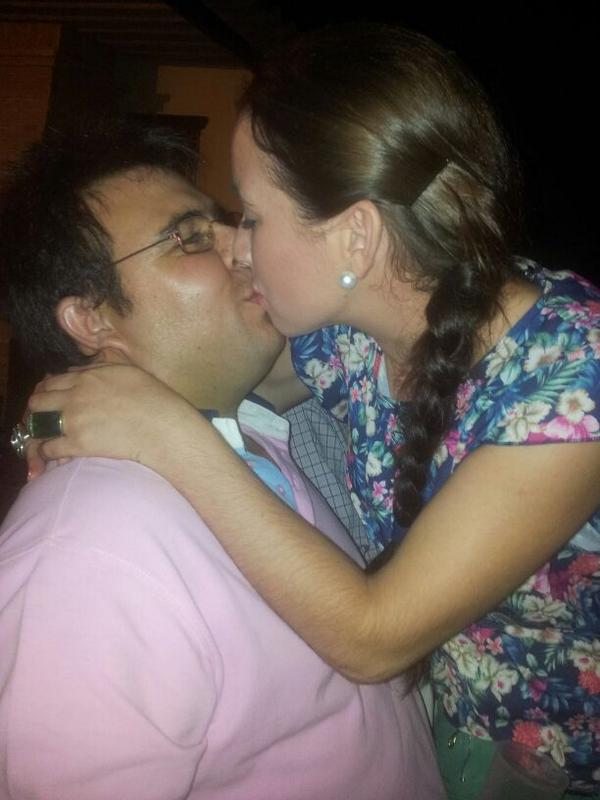 saludrocio69's tweet photo. @LibreroMiguel aibk ganas tengo de darte el si kiero y aora s k stamo unidos para siempre.tk gordo http://t.co/oVYxdqNyoJ
