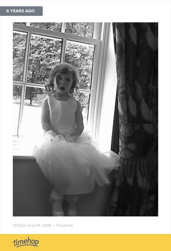 pretty girl. 😊 timehop.com/c/ftp:28877173…