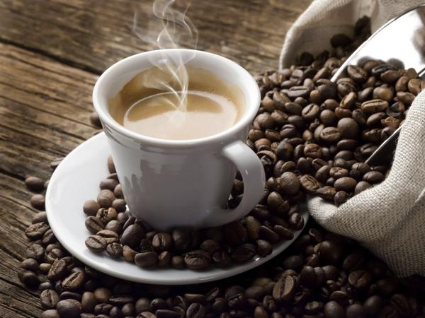 LocavoreMiami's tweet photo. 11 reasons to drink #coffee ...yes please!  http://t.co/oWuQYdwTIk http://t.co/nD2HENojv7