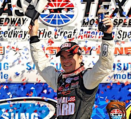 Happy 43rd birthday, Jeff Gordon, one of the greatest NASCAR drivers (74 poles)  Win 
