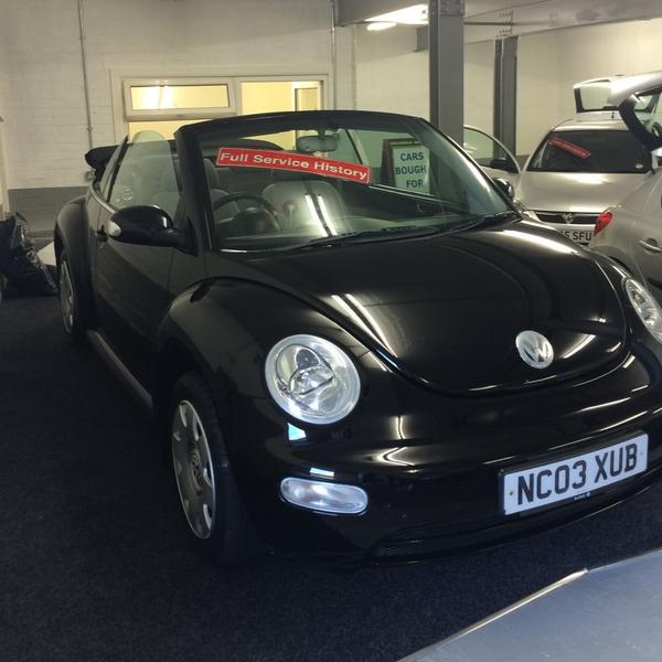 ChilliMotorCo's tweet image. Our show car is this beautiful VW Beetle in black, with a soft top and full service history! #vw #beetle #convertible