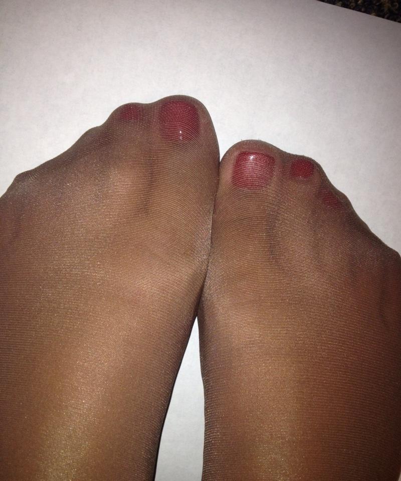 Red toes and pantyhose and the Red toes and pantyhose