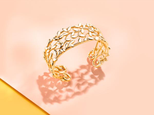 Tiffany & Co. tweet media